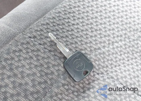 2000 Ford F-150 Lariat/Work Series/Xl/Xlt z USA, uszkodzony, nr VIN 1FTRX18L6YNA78059